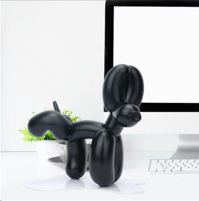 Dog Peeing Balloon Art Sculpture